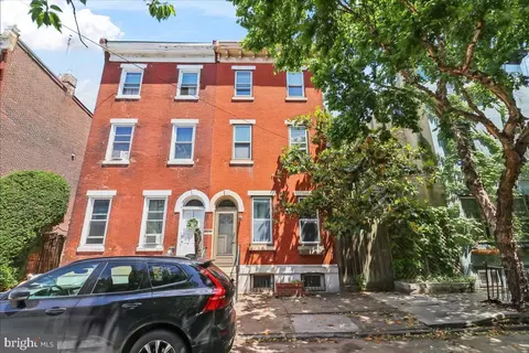 2433 Aspen St, Philadelphia, PA 19130