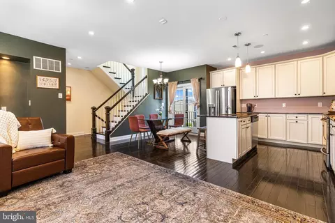 308 Dupont St, Philadelphia, PA 19128