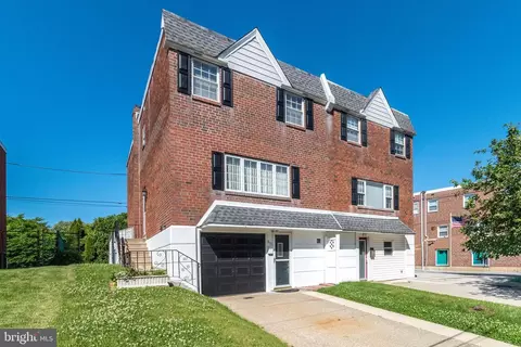 813 Green Valley Dr, Philadelphia, PA 19128
