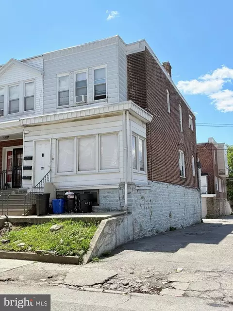 446 Roselyn St, Philadelphia, PA 19120