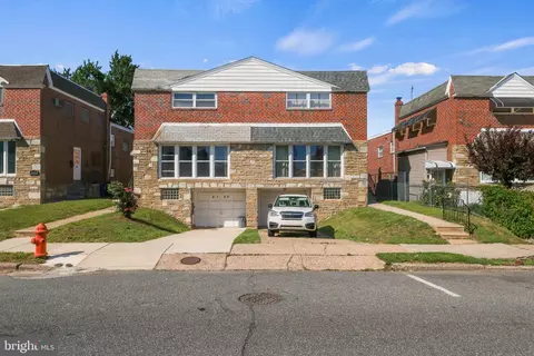 2127 Hoffnagle St, Philadelphia, PA 19152