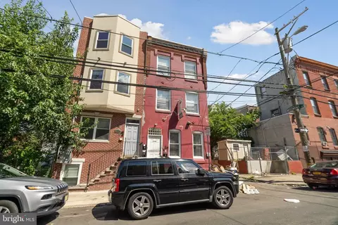 2105 N 17th St, Philadelphia, PA 19121