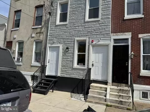 2655 Emerald St, Philadelphia, PA 19125