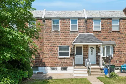 5850 Oakland St, Philadelphia, PA 19149