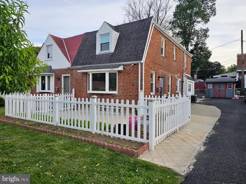 804 Marchman Rd, Philadelphia, PA 19115
