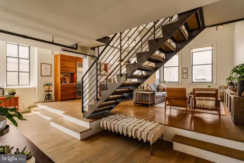 1228 32 Arch St #8E, Philadelphia, PA 19107