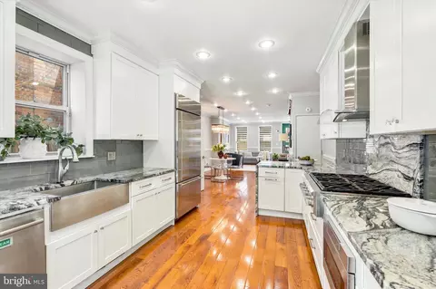 1633 Ellsworth St, Philadelphia, PA 19146