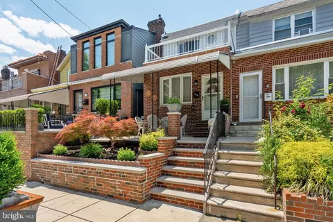 2836 S 15th St, Philadelphia, PA 19145