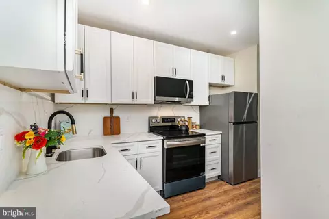 5637 Rodman St, Philadelphia, PA 19143