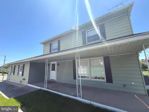 840 Welsh Rd, Philadelphia, PA 19115