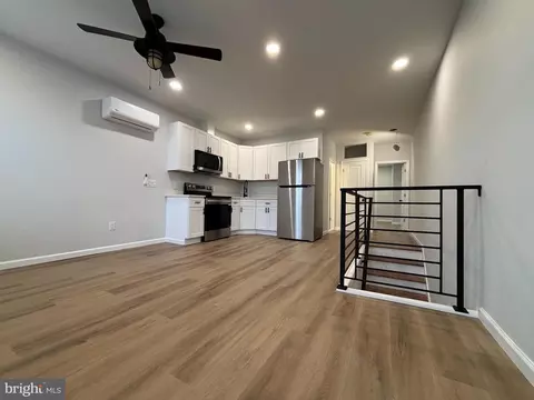 6160 Wheeler St, Philadelphia, PA 19142
