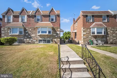 2414 Vista St, Philadelphia, PA 19152