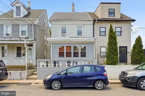 4218 Welsh Rd, Philadelphia, PA 19136