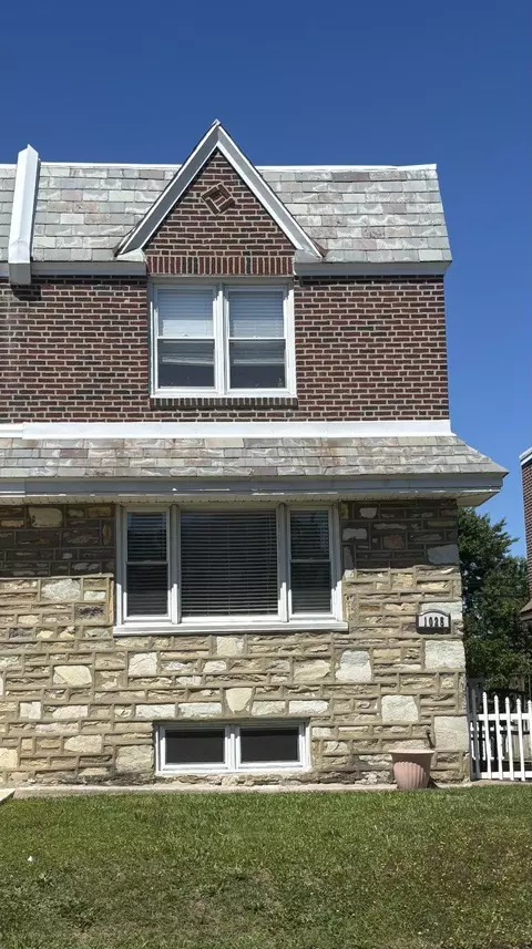 1025 Friendship St, Philadelphia, PA 19111