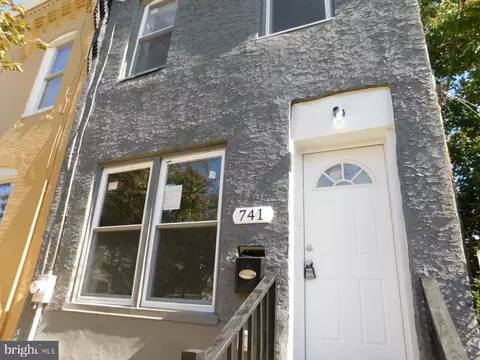 741 N 39th St, Philadelphia, PA 19104