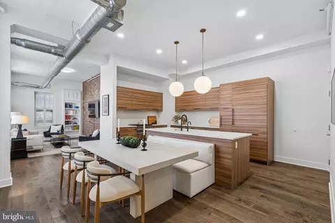 1111 Walnut St #9, Philadelphia, PA 19107