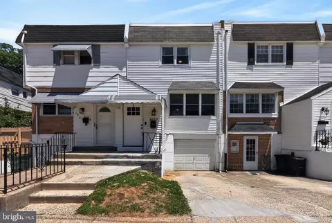 3657 N Hereford Ln, Philadelphia, PA 19114
