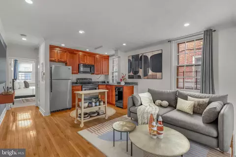 1910 Fairmount Ave #B, Philadelphia, PA 19130
