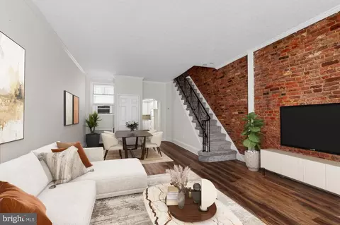 2932 E Thompson St, Philadelphia, PA 19134