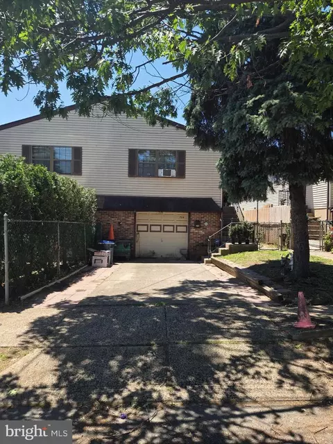704 00 Princeton Ave, Philadelphia, PA 19111