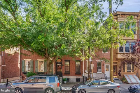 240 Christian St, Philadelphia, PA 19147