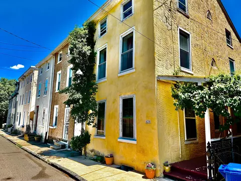 420 W Woodlawn St, Philadelphia, PA 19144