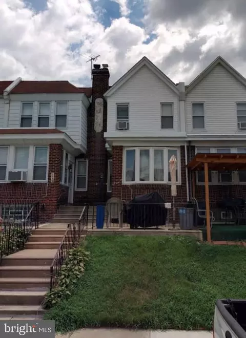 5925 Reach St, Philadelphia, PA 19120