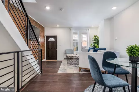 1540 N Hollywood St, Philadelphia, PA 19121