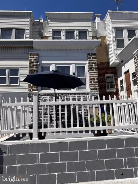 207 E Fisher Ave, Philadelphia, PA 19120