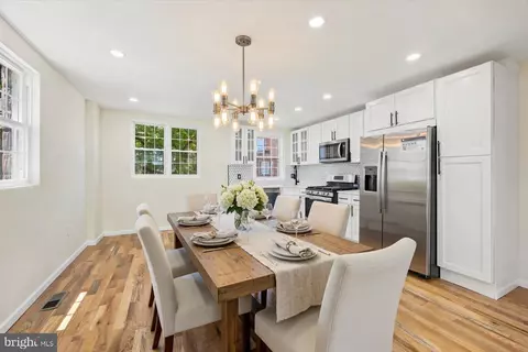 4560 Oakmont St, Philadelphia, PA 19136