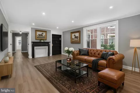 4637 Pine St #D410, Philadelphia, PA 19143