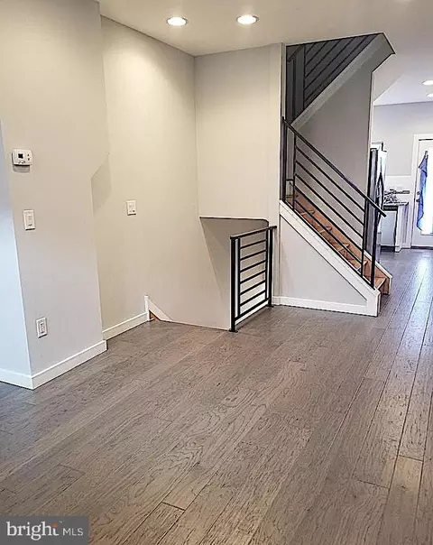 1906 E Harold St, Philadelphia, PA 19125