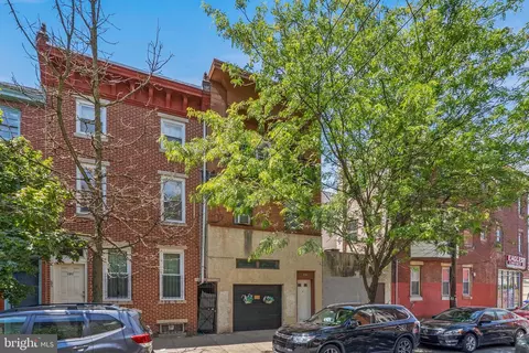 678 N 15th St, Philadelphia, PA 19130