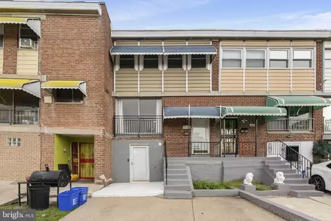 6825 Lindbergh Blvd, Philadelphia, PA 19142