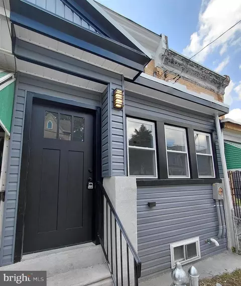 43 E Sharpnack St, Philadelphia, PA 19119