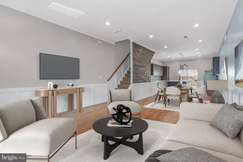 134 Dupont St, Philadelphia, PA 19127