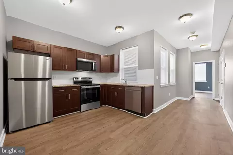 1511 W Seybert St, Philadelphia, PA 19121