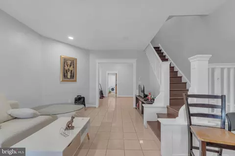 229 E Rockland St, Philadelphia, PA 19120