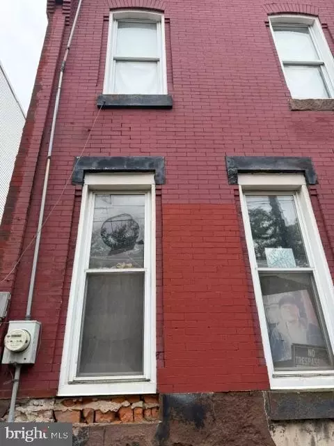 1046 W Dauphin St, Philadelphia, PA 19133