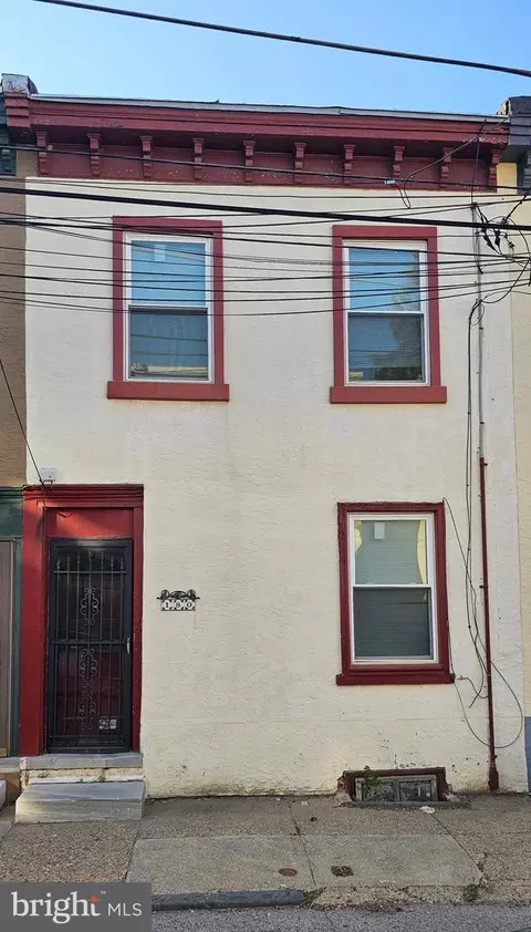 180 Krams Ave, Philadelphia, PA 19127