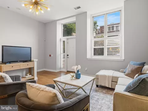 200 Christian St #12, Philadelphia, PA 19147