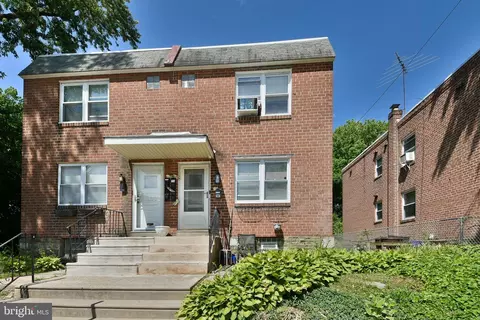 203 Robbins St, Philadelphia, PA 19111