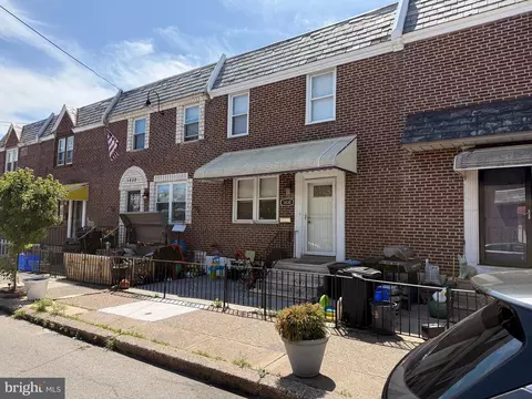1827 S Dover St, Philadelphia, PA 19145