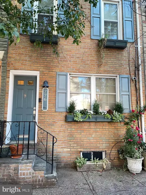 776 S Martin St, Philadelphia, PA 19146