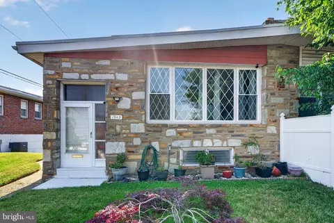 1942 Nester St, Philadelphia, PA 19115