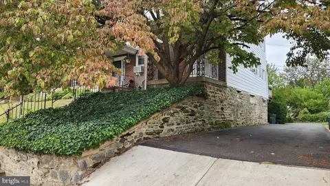 3413 Bowman St, Philadelphia, PA 19129