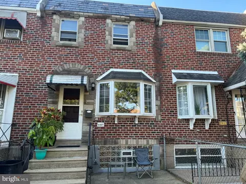 6021 Edmund St, Philadelphia, PA 19135