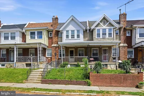 6825 N Bouvier St, Philadelphia, PA 19126