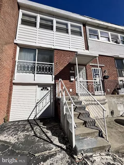 6926 Grosbeak Pl, Philadelphia, PA 19142