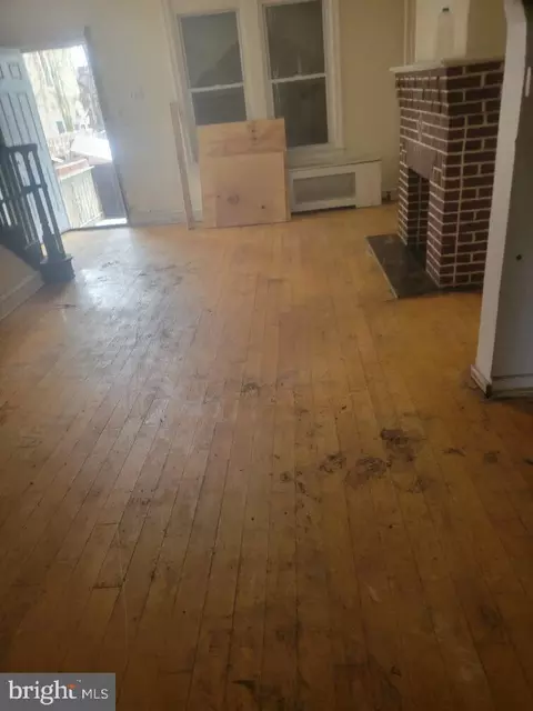 6125 Yocum St, Philadelphia, PA 19142